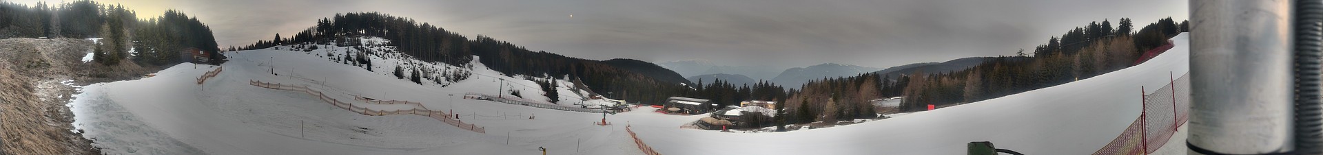 Archiv Foto Webcam Kanzelhöhe-Mittelstation