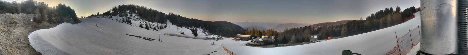 Archiv Foto Webcam Kanzelhöhe-Mittelstation