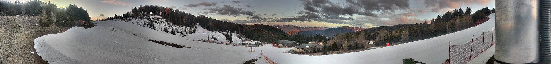 Archiv Foto Webcam Kanzelhöhe-Mittelstation