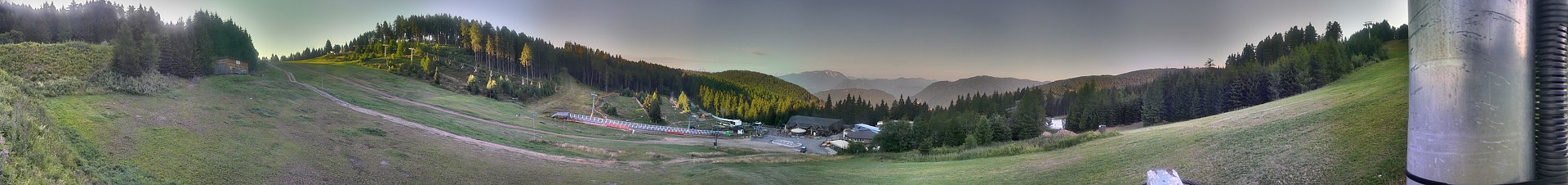 Archiv Foto Webcam Kanzelhöhe-Mittelstation