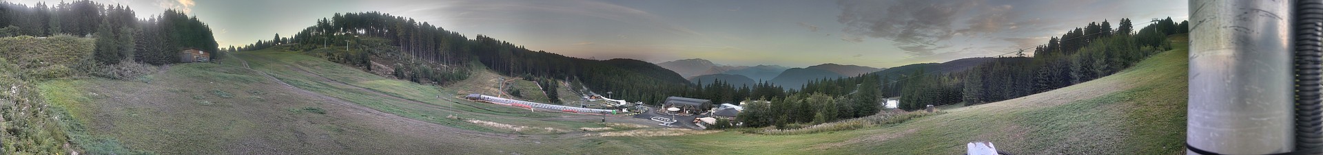 Archiv Foto Webcam Kanzelhöhe-Mittelstation