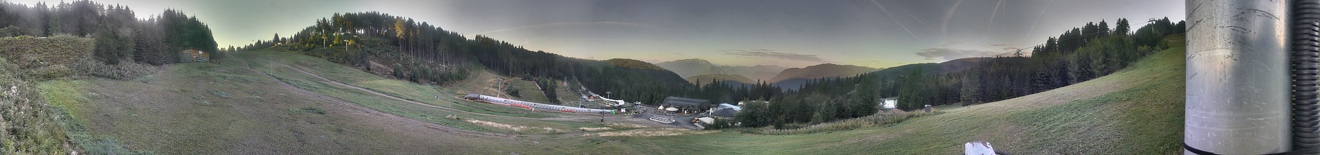 Archived image Webcam Middle station Kanzelhöhe, skiresort Gerlitzen