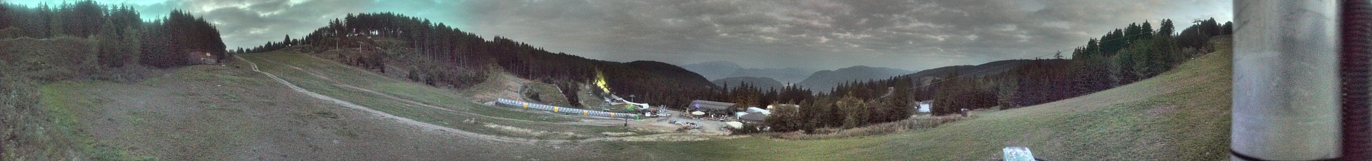 Archiv Foto Webcam Kanzelhöhe-Mittelstation