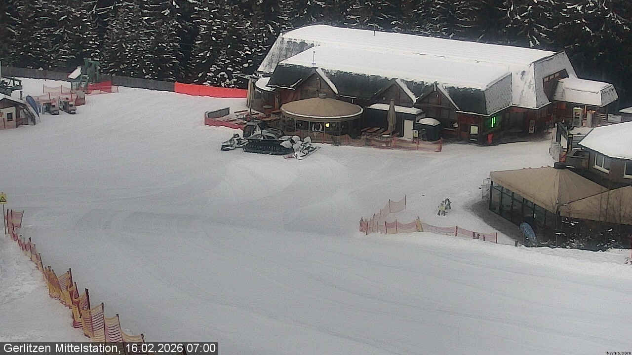 Archiv Foto Webcam Kids-Snowpark Gerlitzen