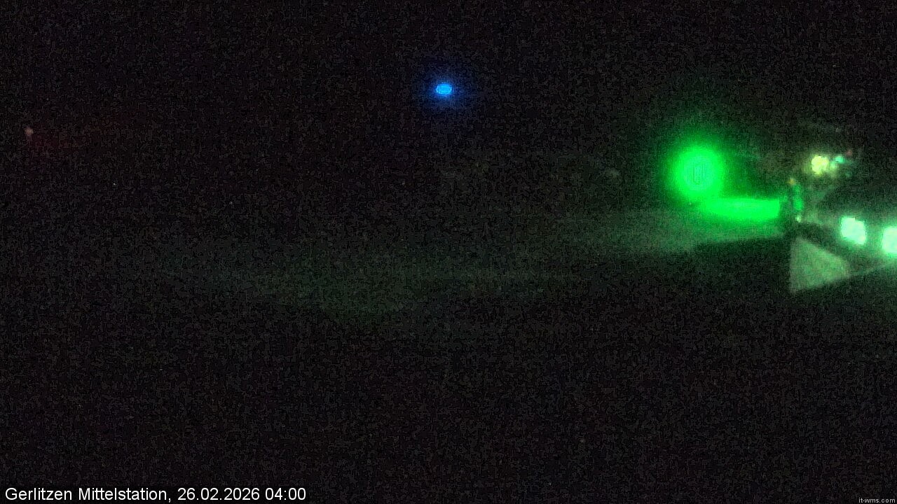 Archived image Webcam Kid's snowpark, Gerlitzen