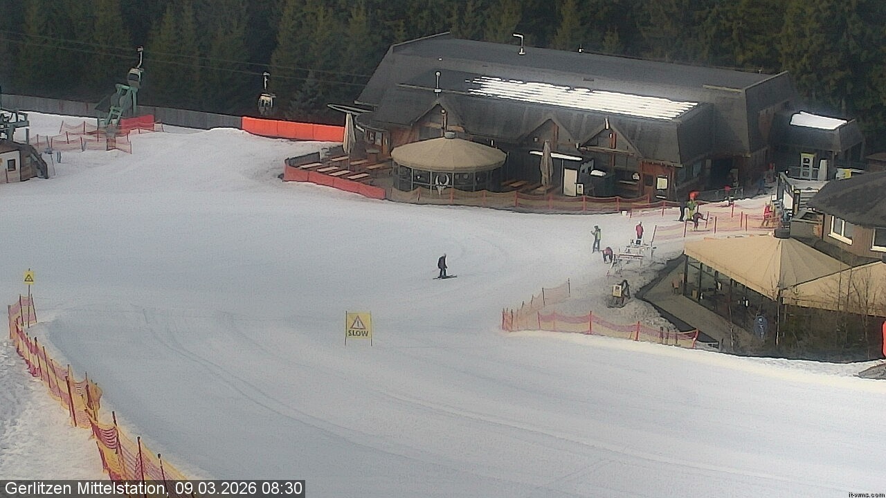 Archiv Foto Webcam Kids-Snowpark Gerlitzen