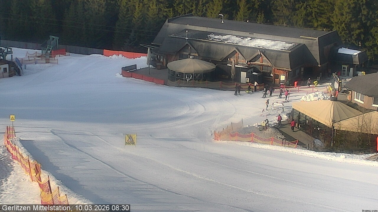 Archiv Foto Webcam Kids-Snowpark Gerlitzen