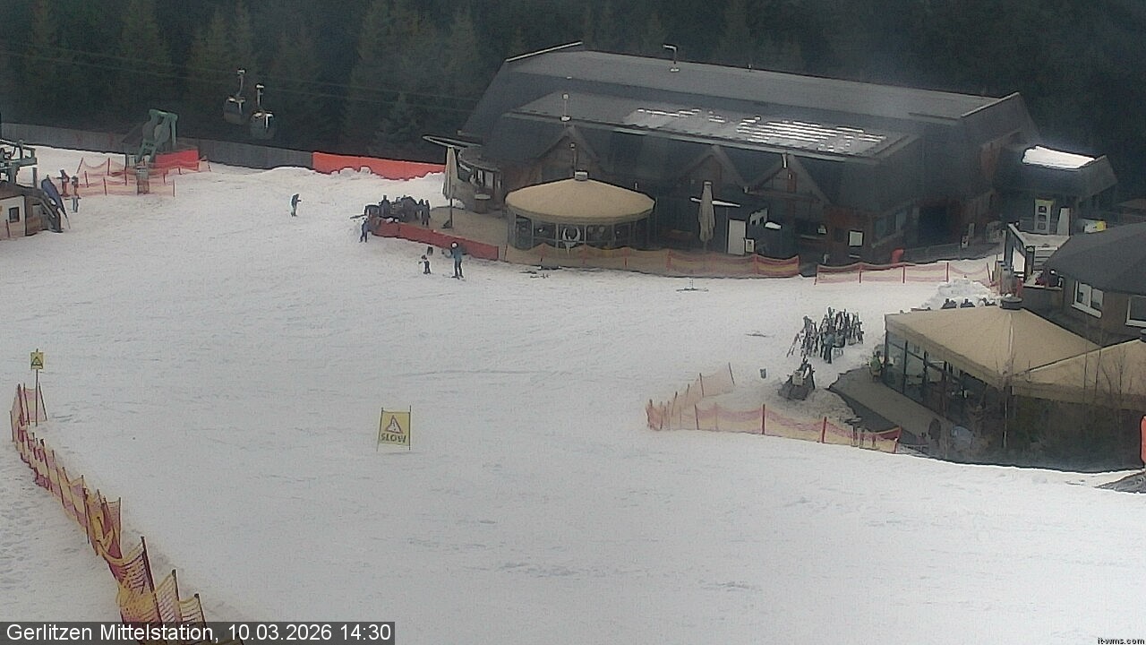 Archiv Foto Webcam Kids-Snowpark Gerlitzen