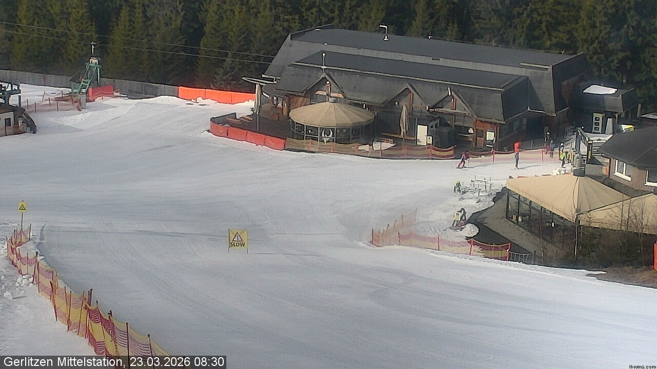 Archiv Foto Webcam Kids-Snowpark Gerlitzen