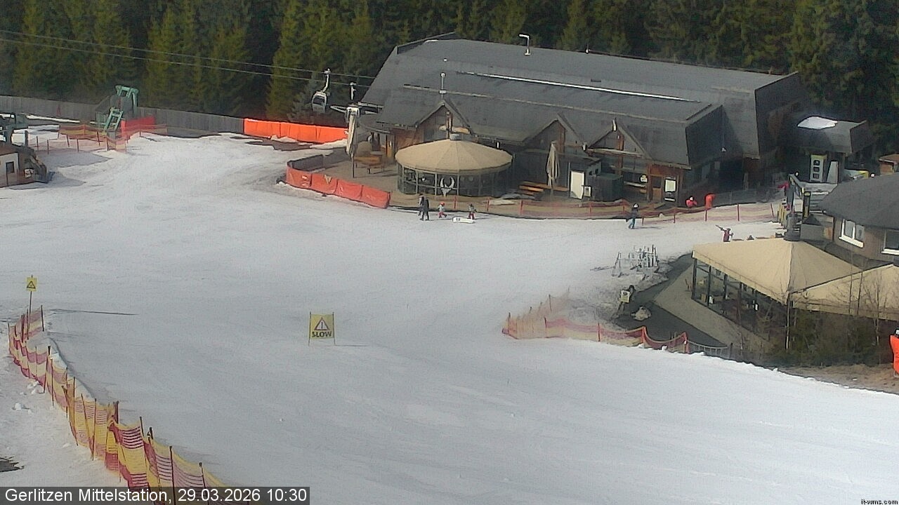 Archiv Foto Webcam Kids-Snowpark Gerlitzen