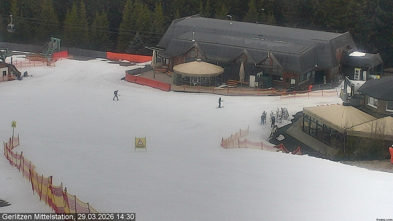 Archiv Foto Webcam Kids-Snowpark Gerlitzen