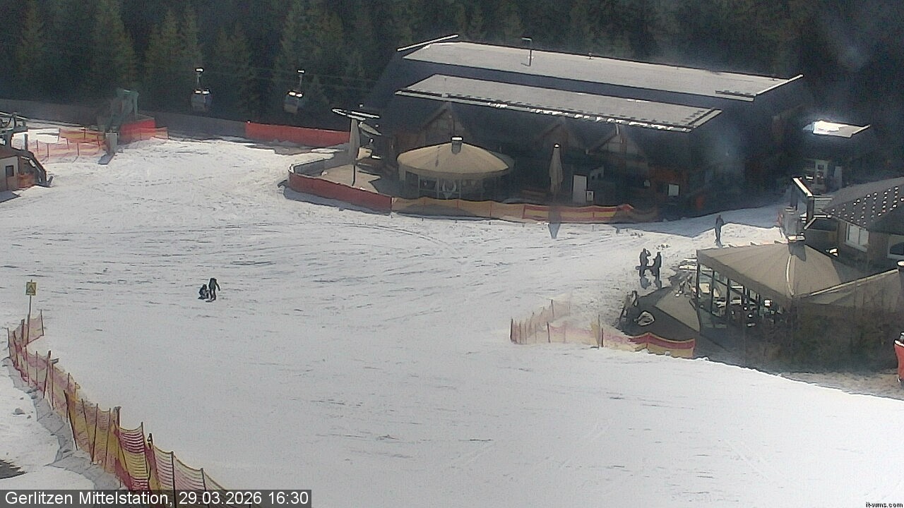 Archiv Foto Webcam Kids-Snowpark Gerlitzen