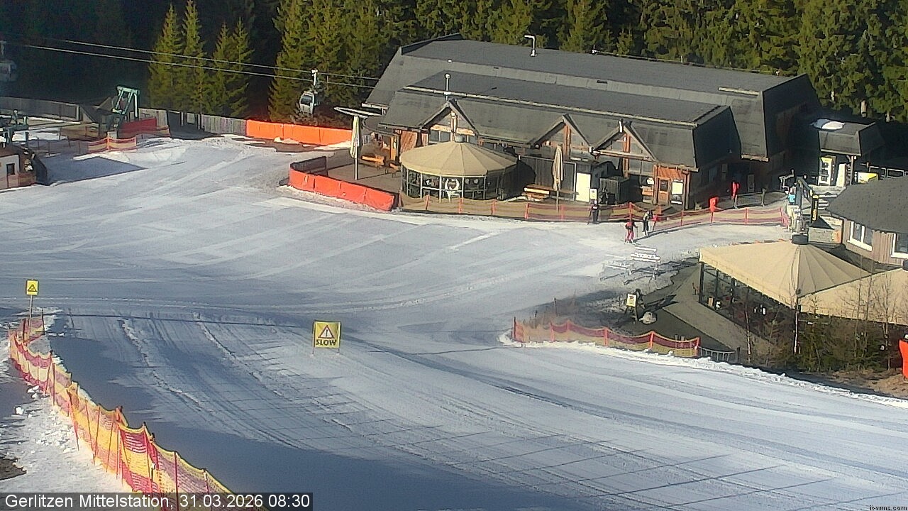 Archiv Foto Webcam Kids-Snowpark Gerlitzen