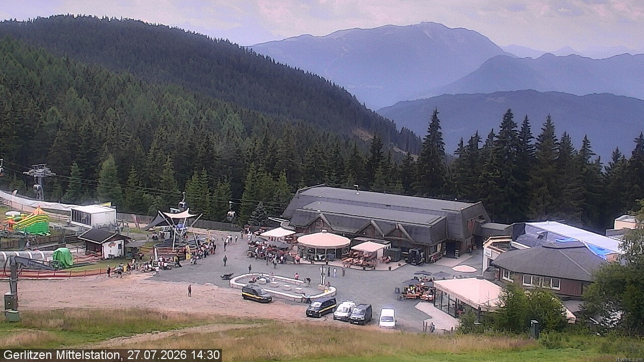 Archiv Foto Webcam Kids-Snowpark Gerlitzen