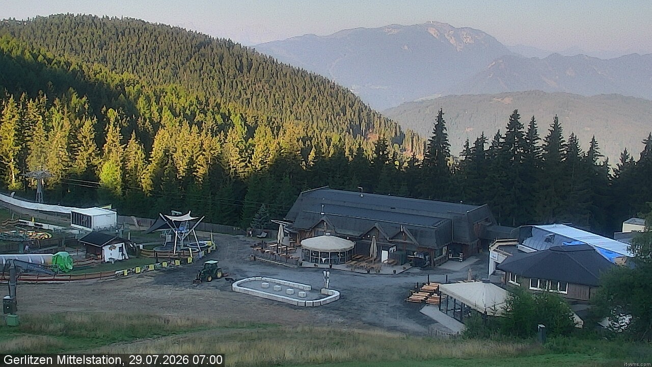 Archiv Foto Webcam Kids-Snowpark Gerlitzen