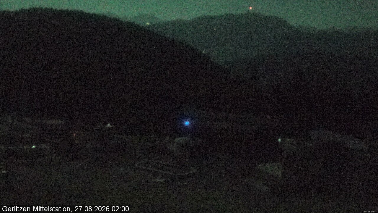 Archived image Webcam Kid's snowpark, Gerlitzen