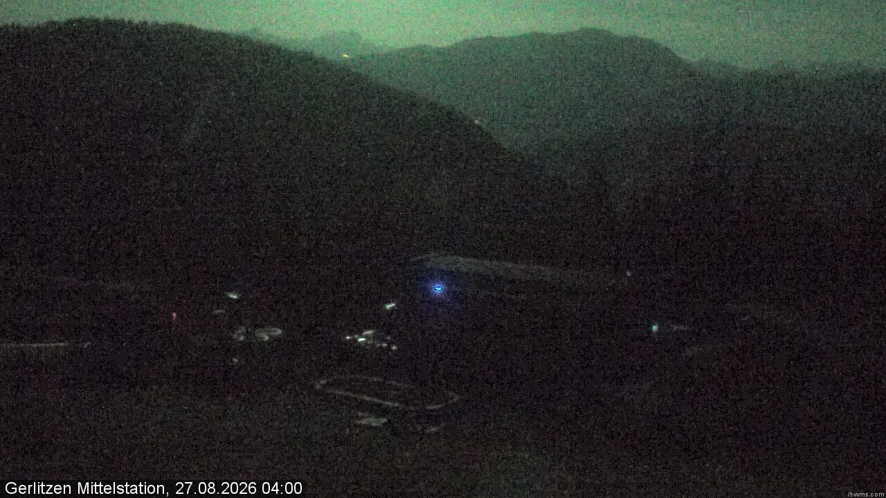 Archived image Webcam Kid's snowpark, Gerlitzen