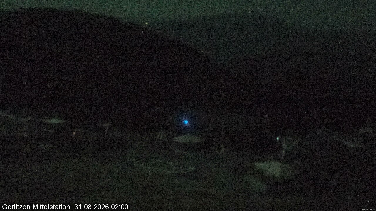 Archived image Webcam Kid's snowpark, Gerlitzen