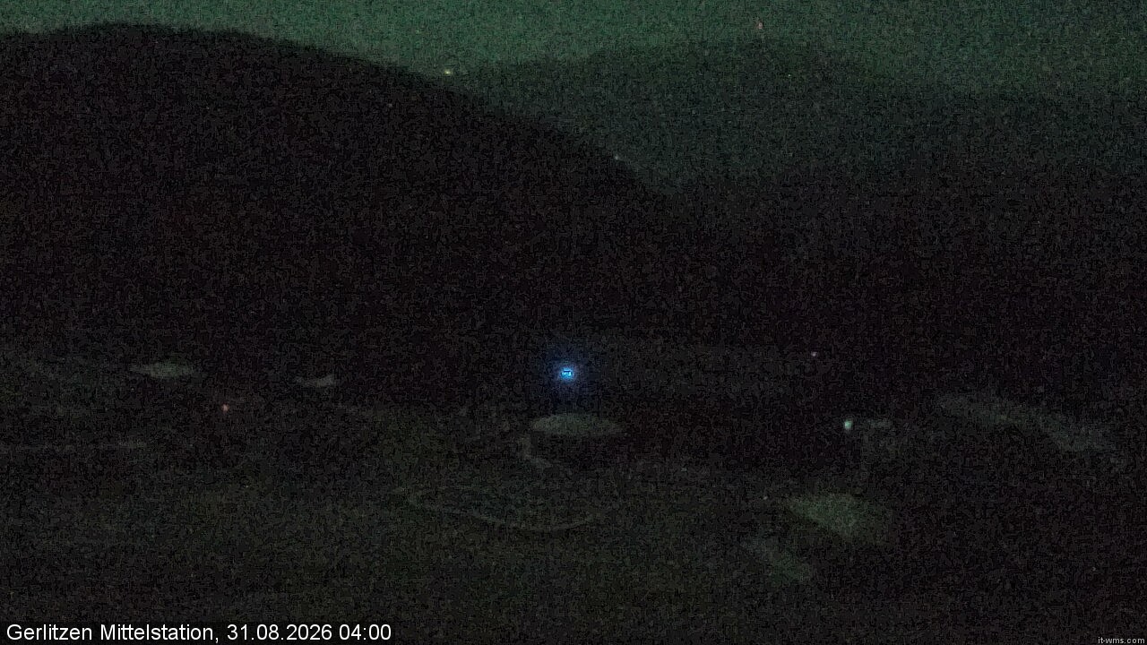 Archived image Webcam Kid's snowpark, Gerlitzen