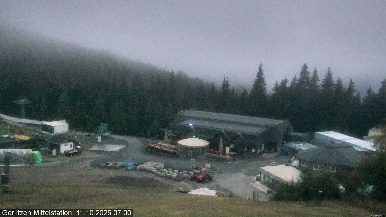 Archived image Webcam Kid's snowpark, Gerlitzen