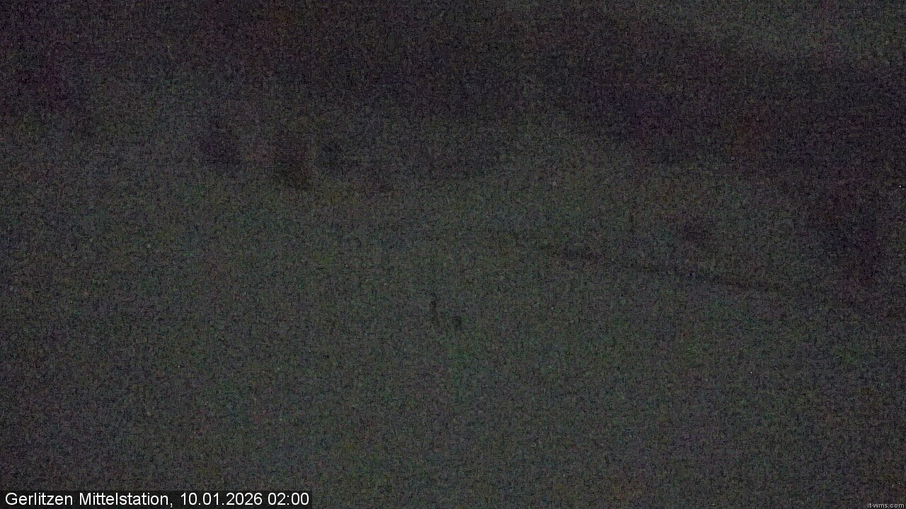 Archiv Foto Webcam Kanzelhöhe: Schirmbar und Sonnenarena