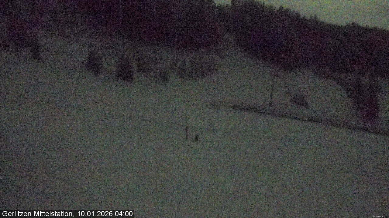 Archiv Foto Webcam Kanzelhöhe: Schirmbar und Sonnenarena