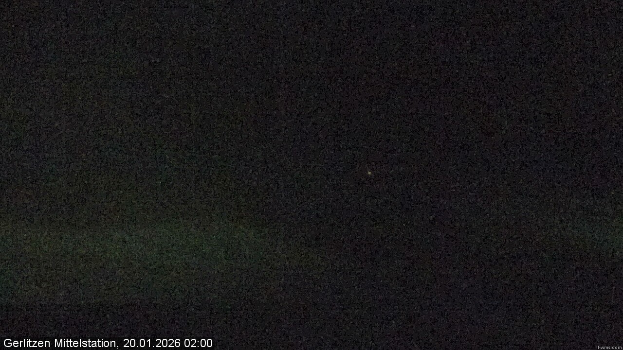 Archiv Foto Webcam Kanzelhöhe: Schirmbar und Sonnenarena