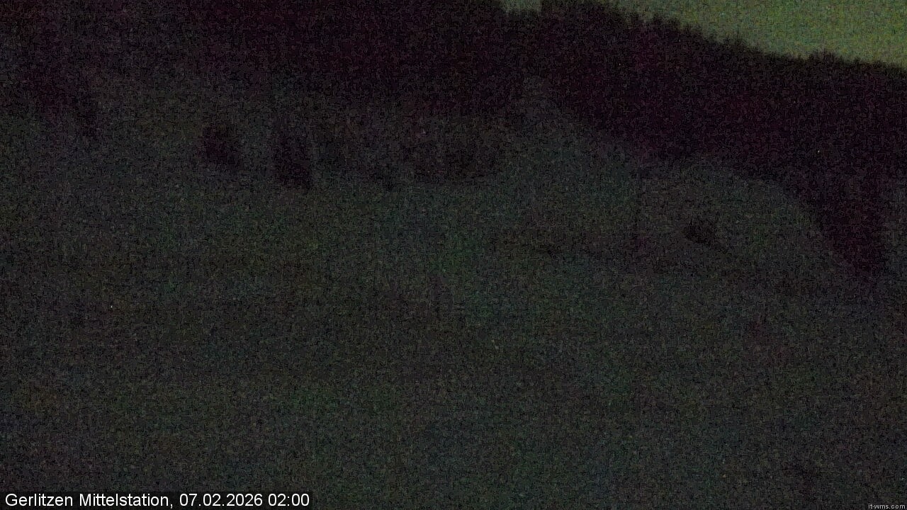 Archiv Foto Webcam Kanzelhöhe: Schirmbar und Sonnenarena