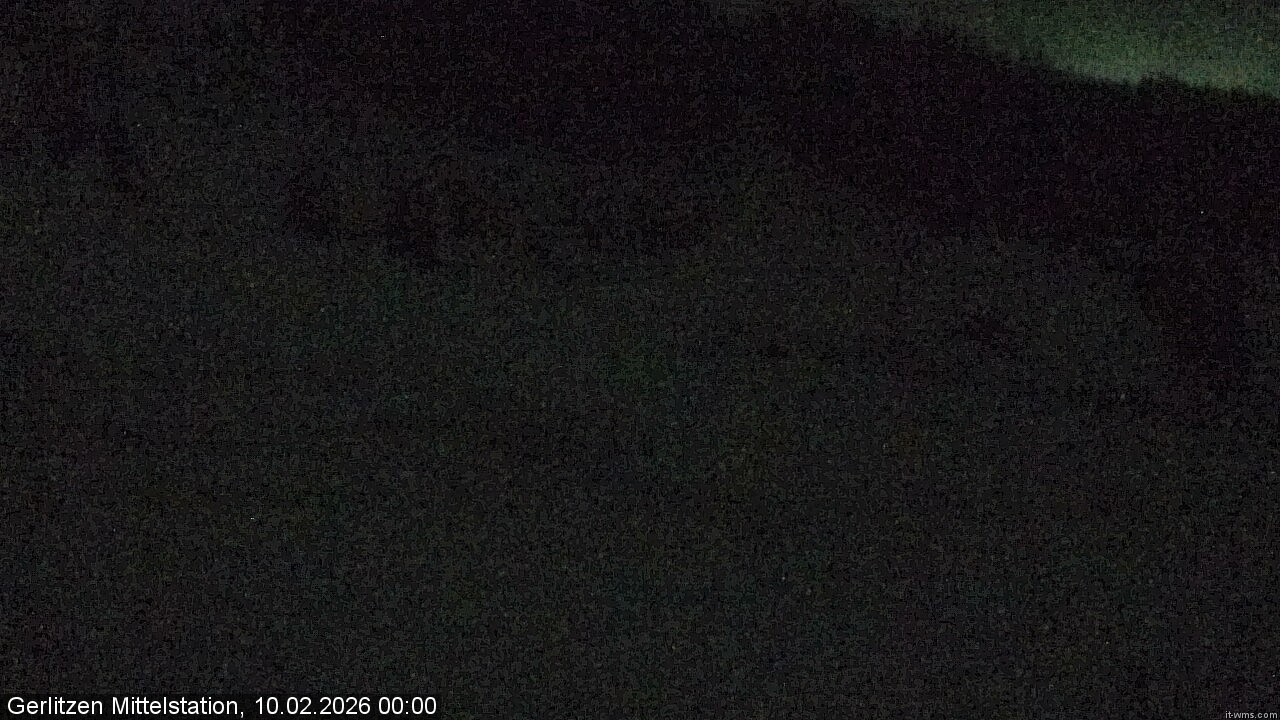 Archiv Foto Webcam Kanzelhöhe: Schirmbar und Sonnenarena