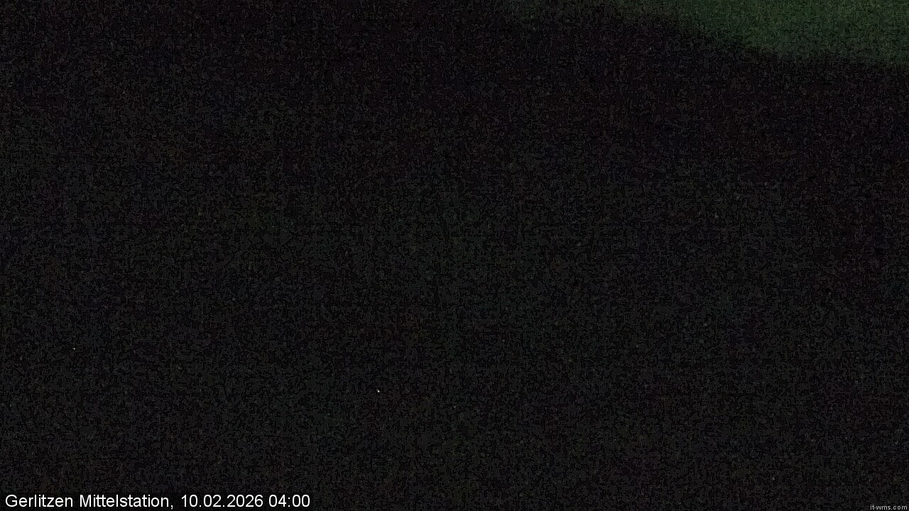 Archiv Foto Webcam Kanzelhöhe: Schirmbar und Sonnenarena