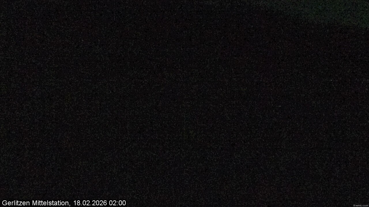 Archiv Foto Webcam Kanzelhöhe: Schirmbar und Sonnenarena