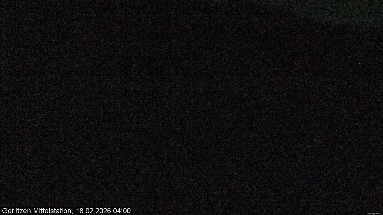 Archiv Foto Webcam Kanzelhöhe: Schirmbar und Sonnenarena