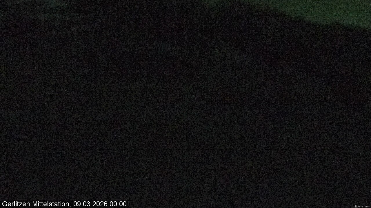 Archiv Foto Webcam Kanzelhöhe: Schirmbar und Sonnenarena