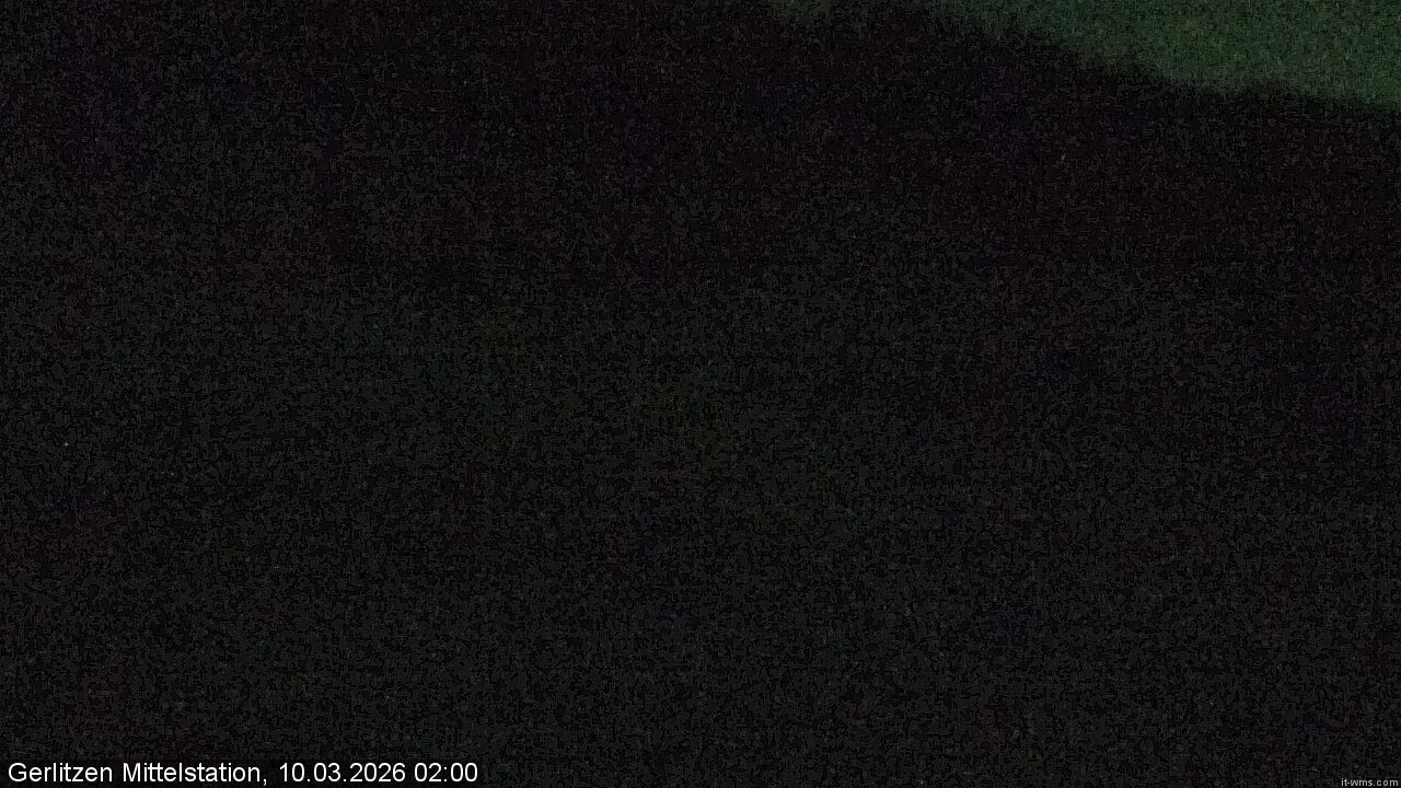 Archiv Foto Webcam Kanzelhöhe: Schirmbar und Sonnenarena