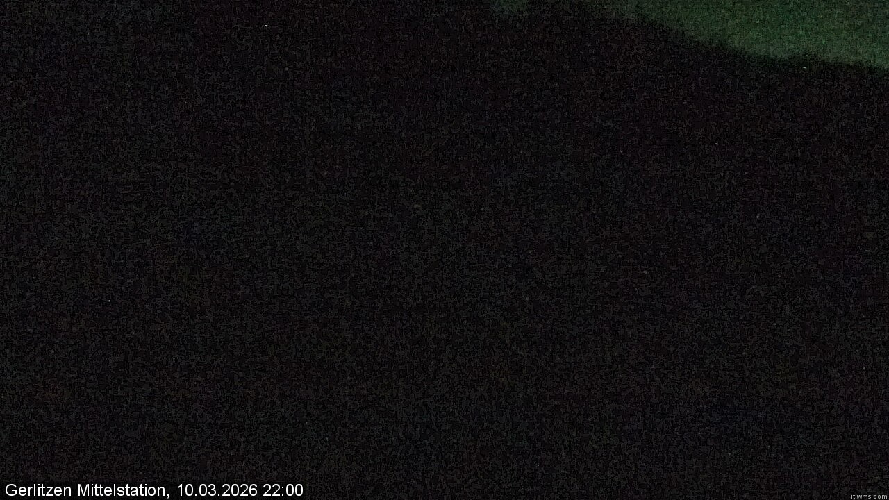 Archiv Foto Webcam Kanzelhöhe: Schirmbar und Sonnenarena