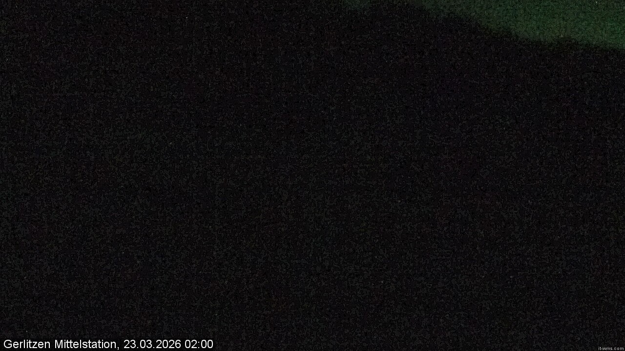 Archiv Foto Webcam Kanzelhöhe: Schirmbar und Sonnenarena