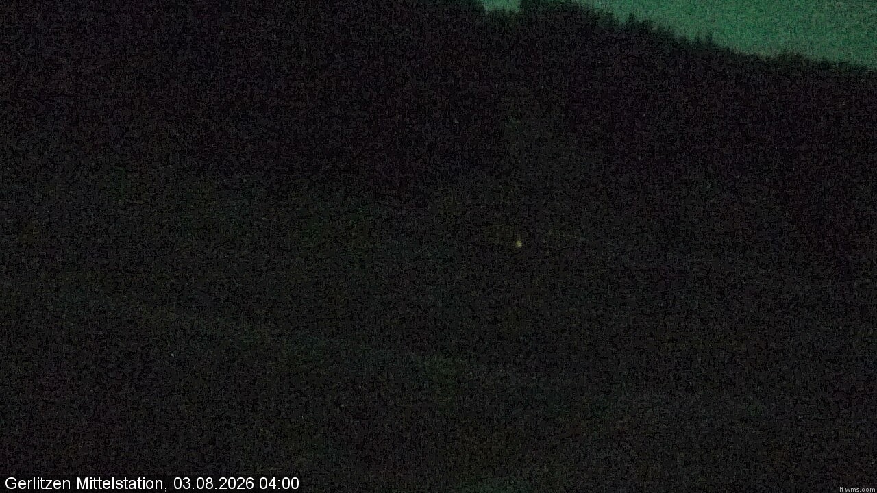 Archiv Foto Webcam Kanzelhöhe: Schirmbar und Sonnenarena