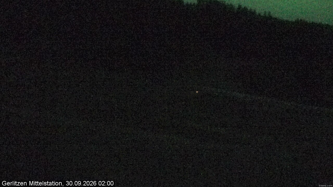 Archiv Foto Webcam Kanzelhöhe: Schirmbar und Sonnenarena