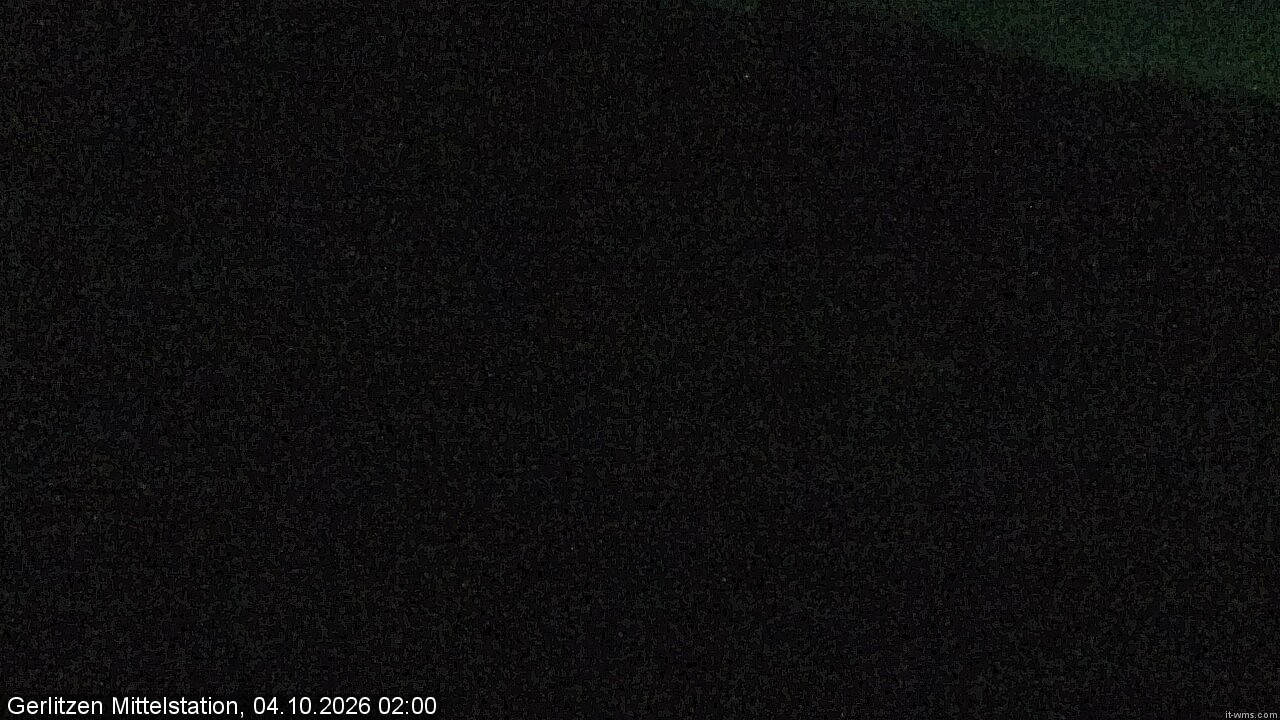 Archiv Foto Webcam Kanzelhöhe: Schirmbar und Sonnenarena