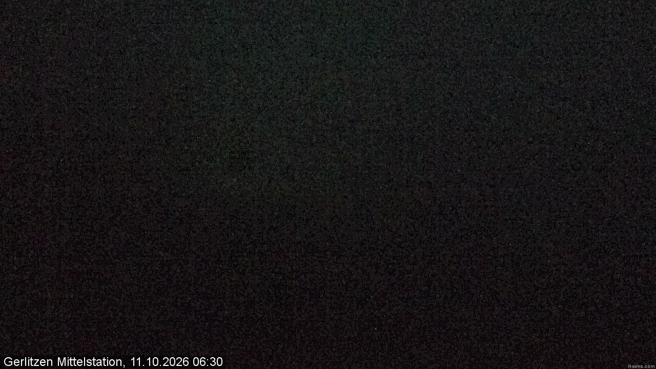 Archived image Webcam Umbrella bar and sun arena, Gerlitzen