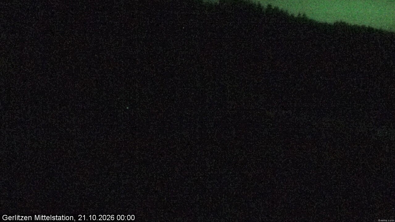 Archiv Foto Webcam Kanzelhöhe: Schirmbar und Sonnenarena