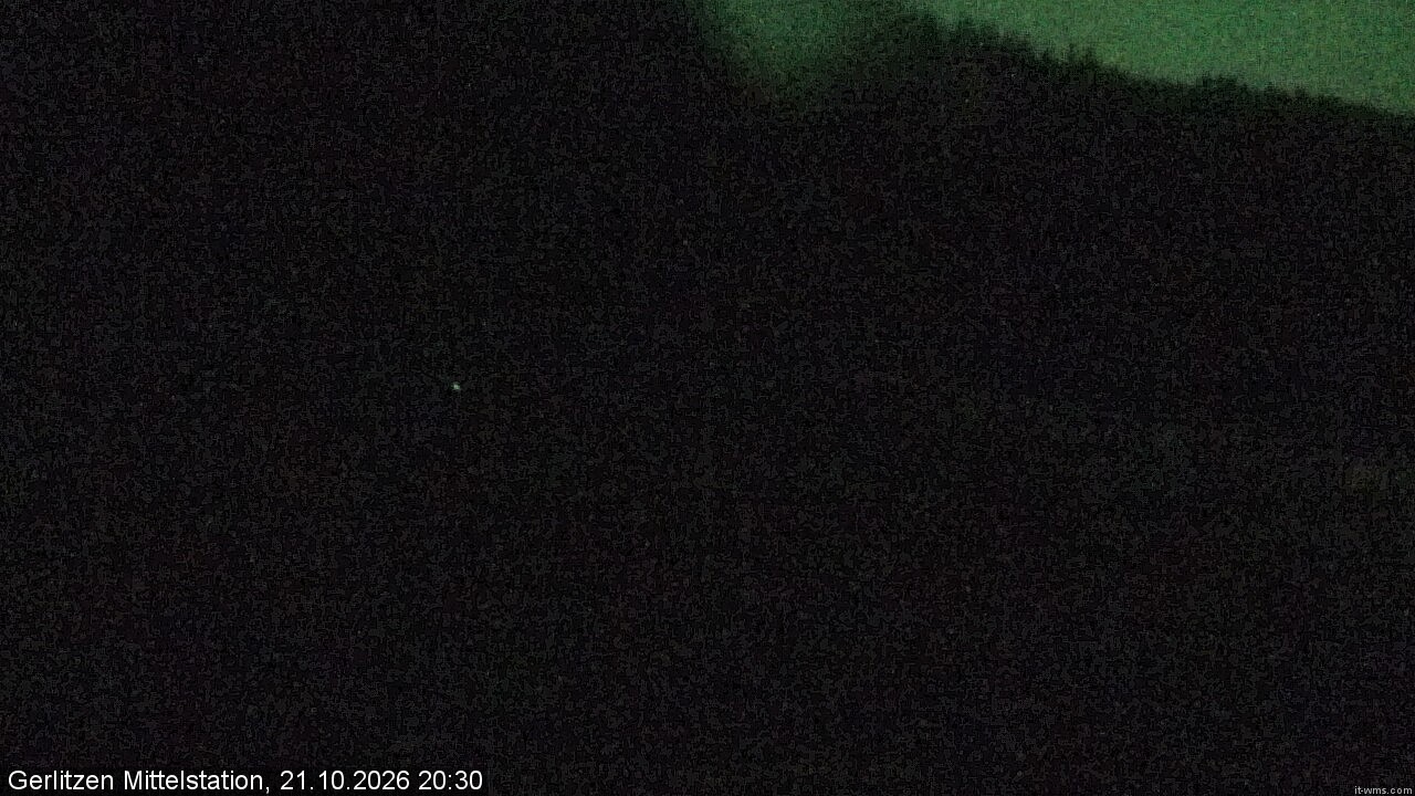 Archiv Foto Webcam Kanzelhöhe: Schirmbar und Sonnenarena