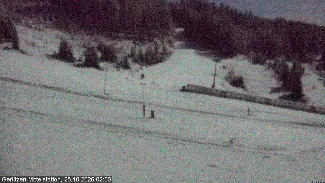 Archiv Foto Webcam Kanzelhöhe: Schirmbar und Sonnenarena