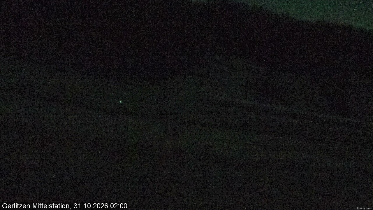 Archiv Foto Webcam Kanzelhöhe: Schirmbar und Sonnenarena