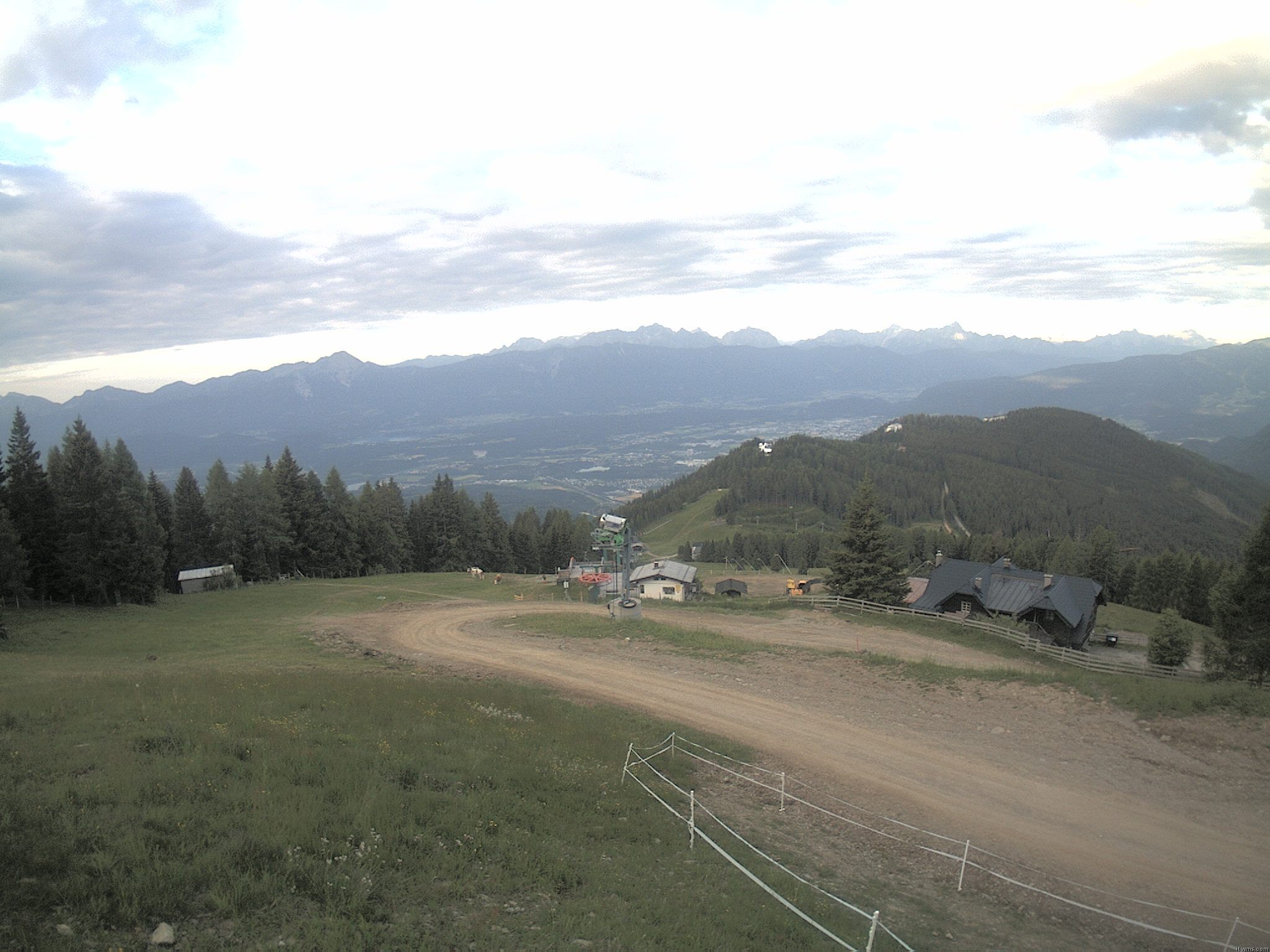 Archiv Foto Webcam Ochsengarten Übungslift (Gerlitzen)