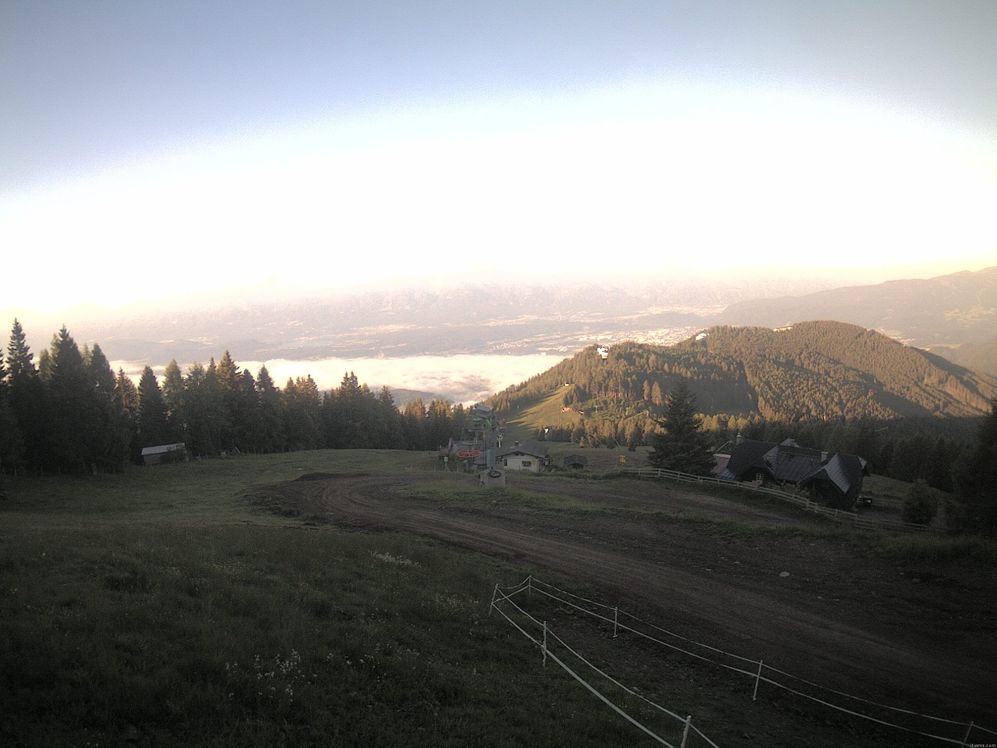 Archiv Foto Webcam Ochsengarten Übungslift (Gerlitzen)