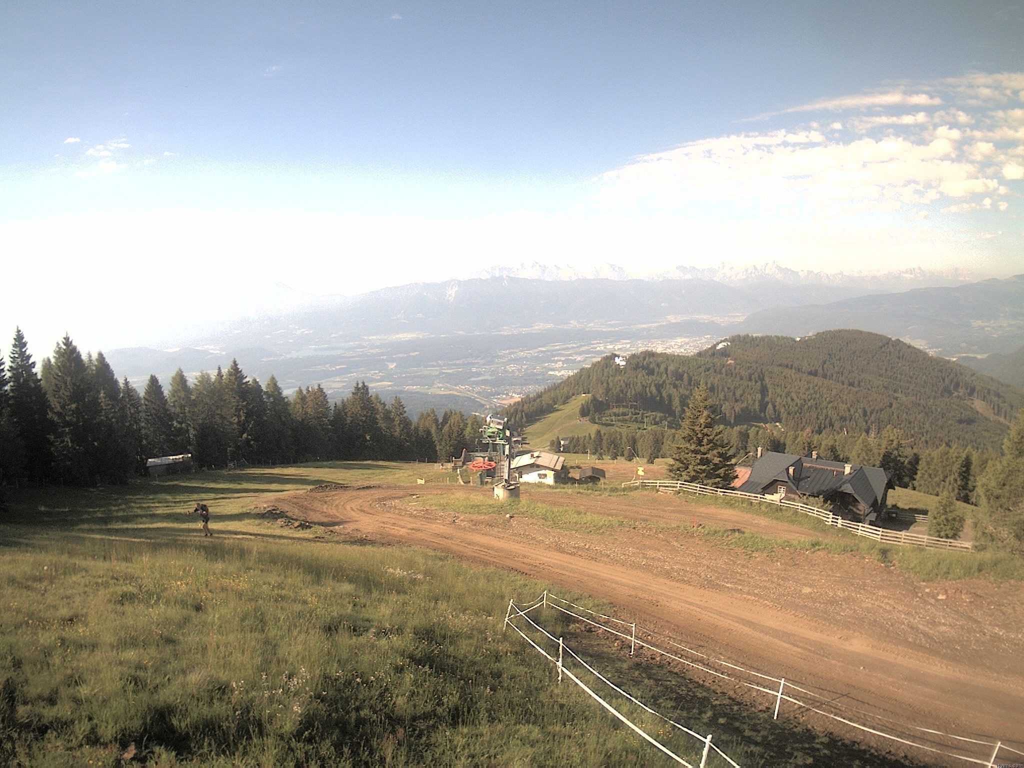 Archiv Foto Webcam Ochsengarten Übungslift (Gerlitzen)