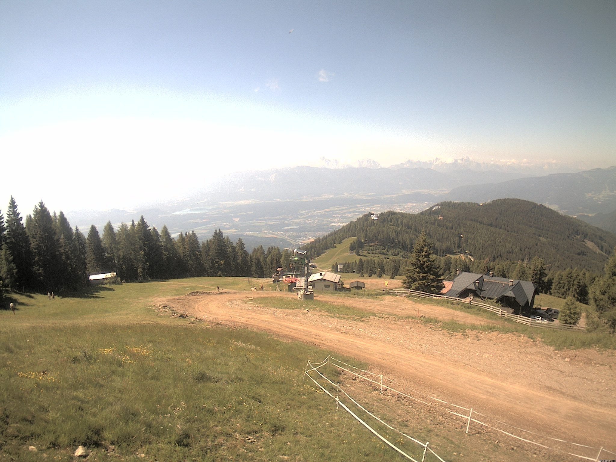 Archiv Foto Webcam Ochsengarten Übungslift (Gerlitzen)