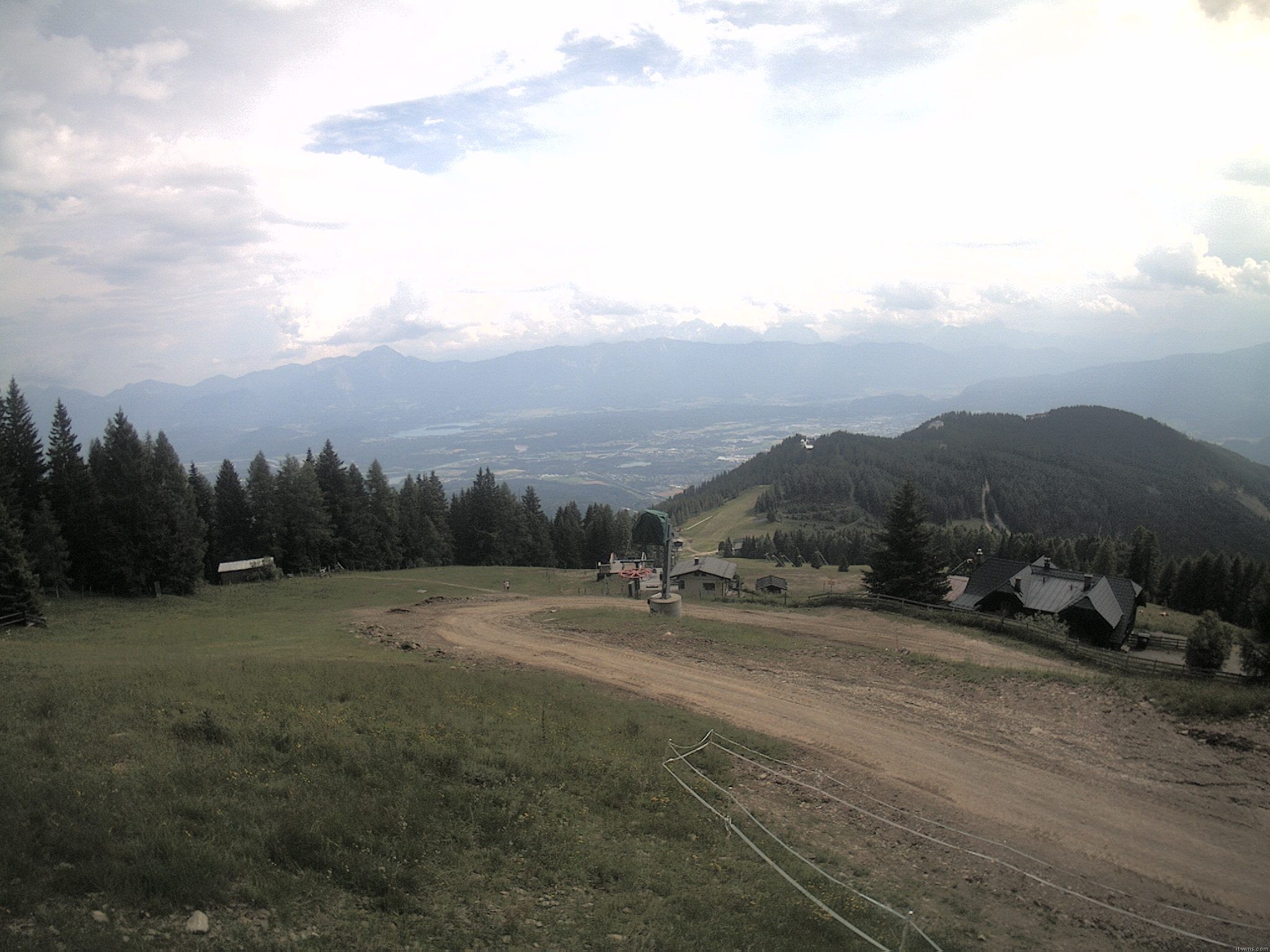Archiv Foto Webcam Ochsengarten Übungslift (Gerlitzen)