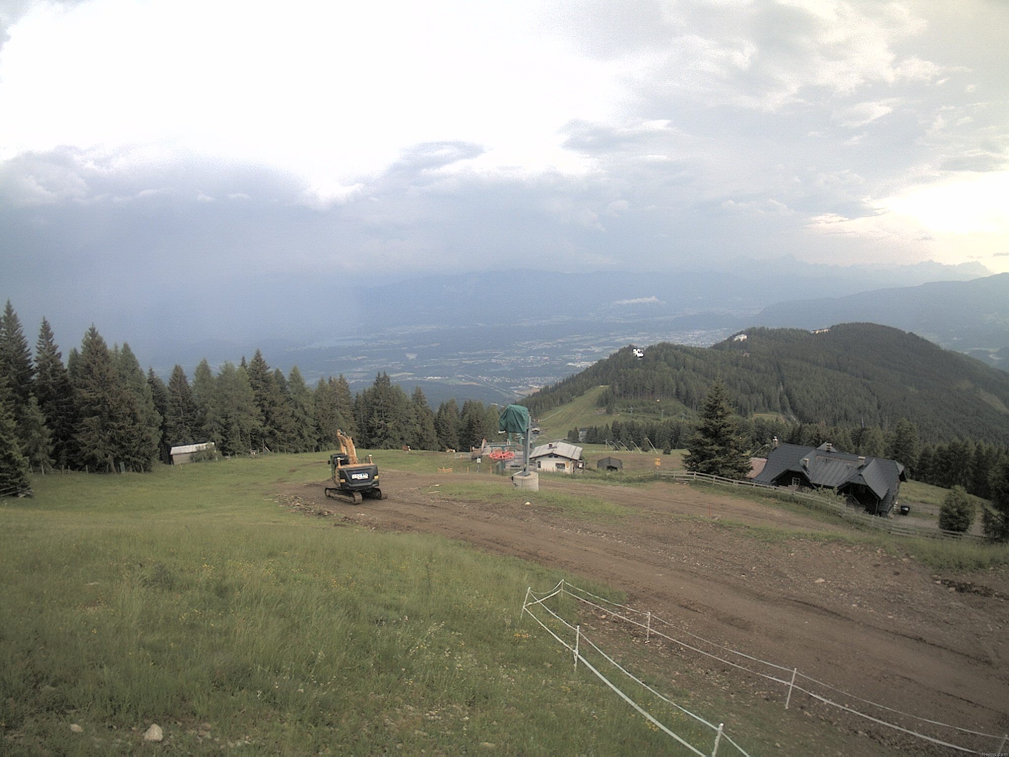 Archiv Foto Webcam Ochsengarten Übungslift (Gerlitzen)